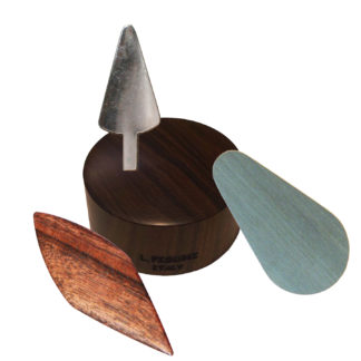 Plaques and Cutting Devices